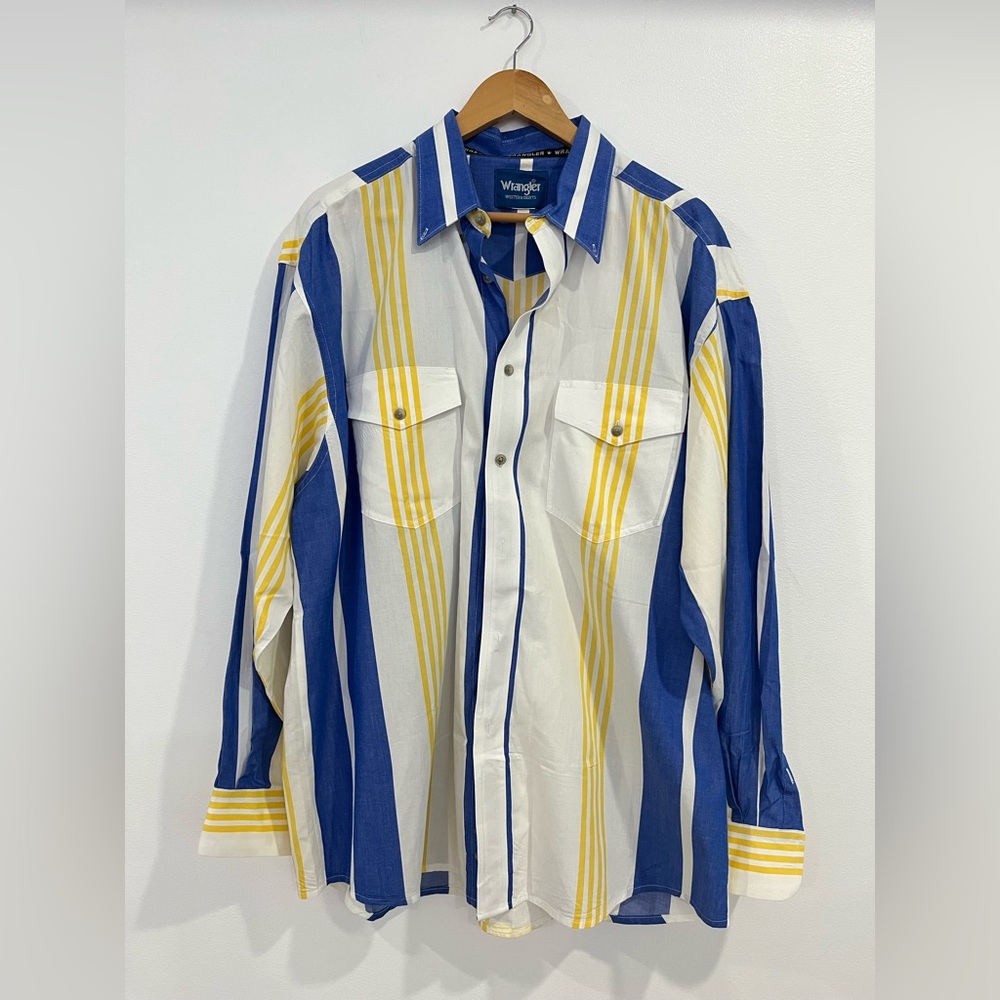 Wrangler Blue and Yellow Striped Casual Button Down Shirt